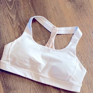 White lululemon bra size 8